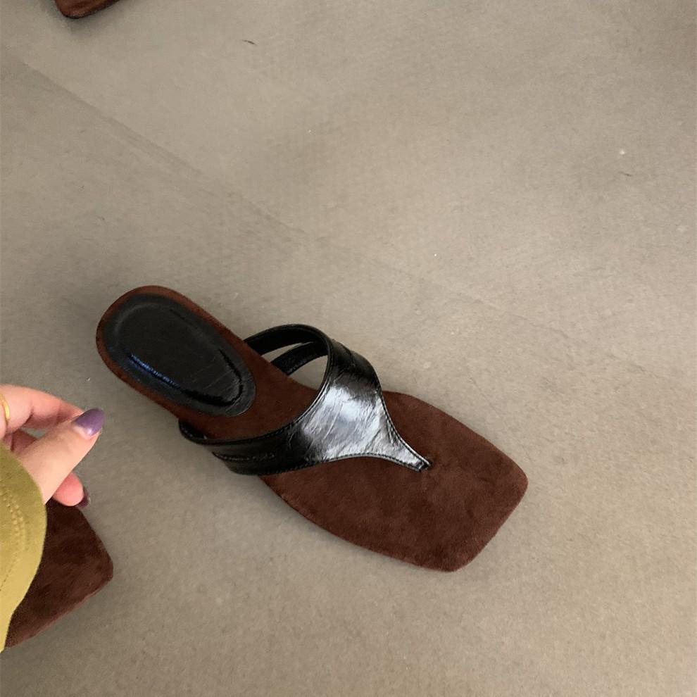 Design-Sinn Nischen-Keilabsatz silberne Zehensandalen Hausschuhe Damenschuhe tragen Sommer hochhackige Sandalen Römerschuhe