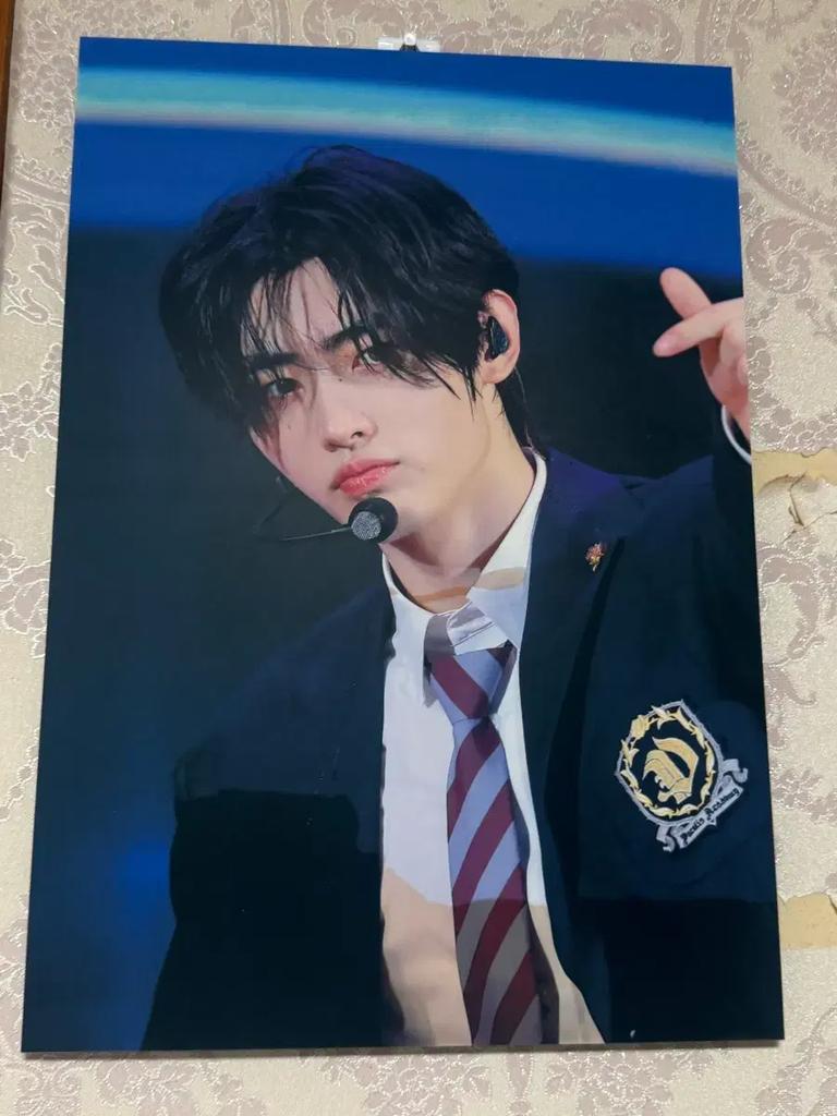 ENHYPEN Sung Hoon Lotte World Photo Frame Bonus Poka A3 Photo Frame Used
