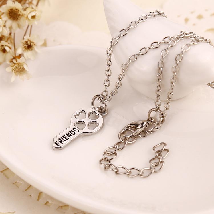 ZRM 2pcs/set Cordate Jewelry Best Friends Forever Necklace Key Heart Shaped Lock Pendants Couple Necklace Gift For Friends