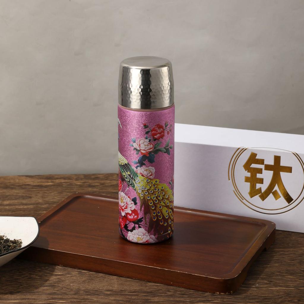 High-Value Titanium-Covered Double-Layer Thermos Cup Portable Hammer-Pattern Vacuum Stewed Teacup Light Luxury High-End Business Gift Cup