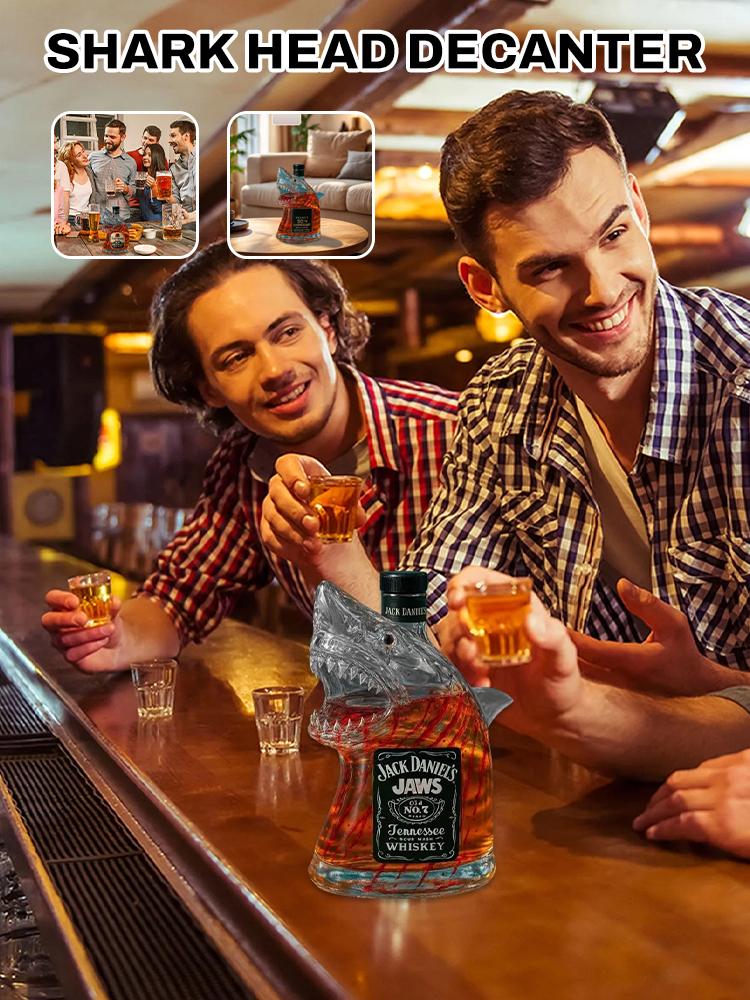 320ml Shark Statue Wine Bottle, Decanter Decoration For Bar,Office,Home Whiskey Bottle 3D Engraved Whiskey Glasses Theme Statue