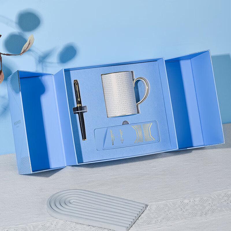 Wedgwood Golden Geometric Mug Set with Parker IM Black Forest Rollerball Pen