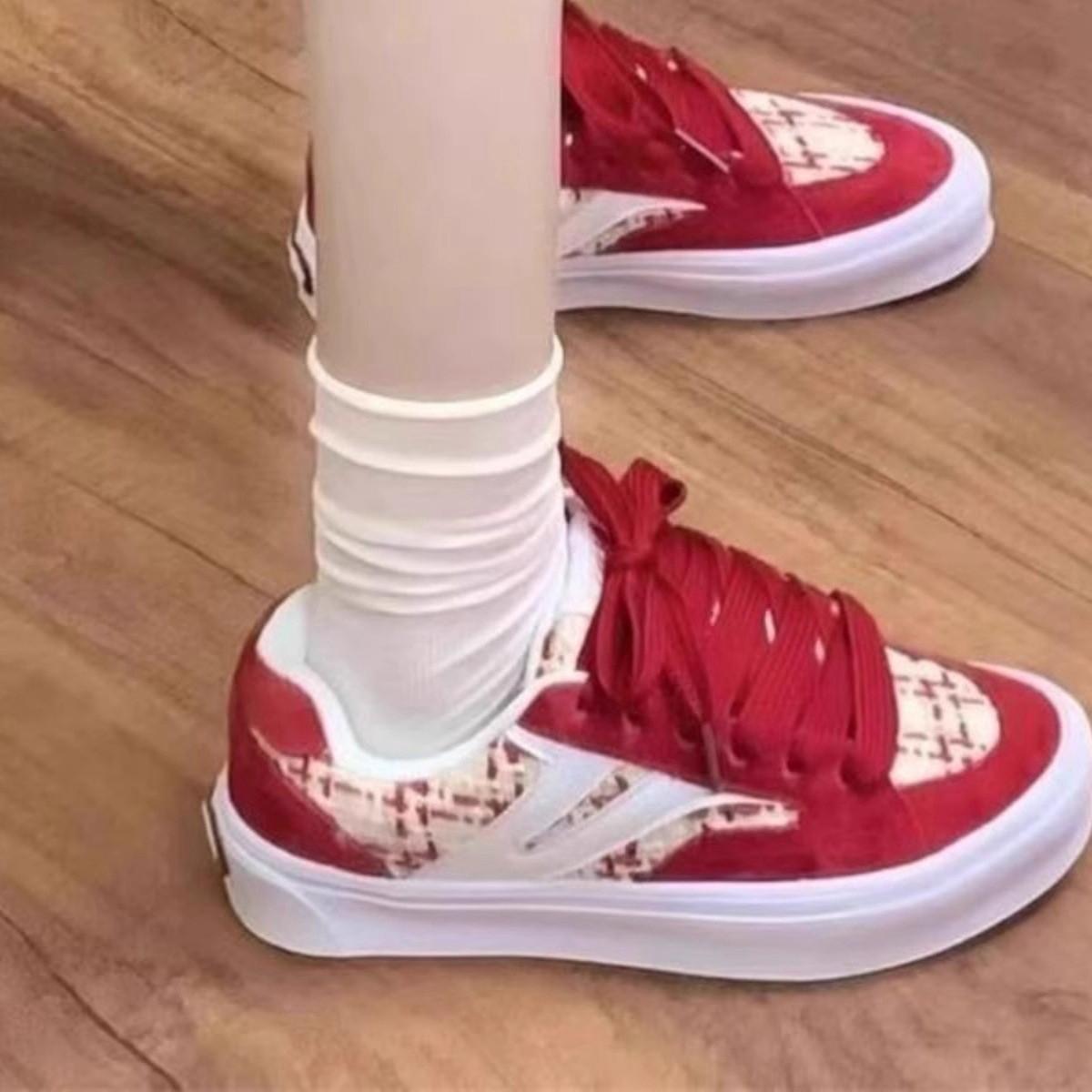 

2025 весна и осень новые туфли-хлебцы Xiaoxiangfeng Qiandongge женские универсальные на платформе повседневные ретро спортивные кеды для скейтборда 40 красный