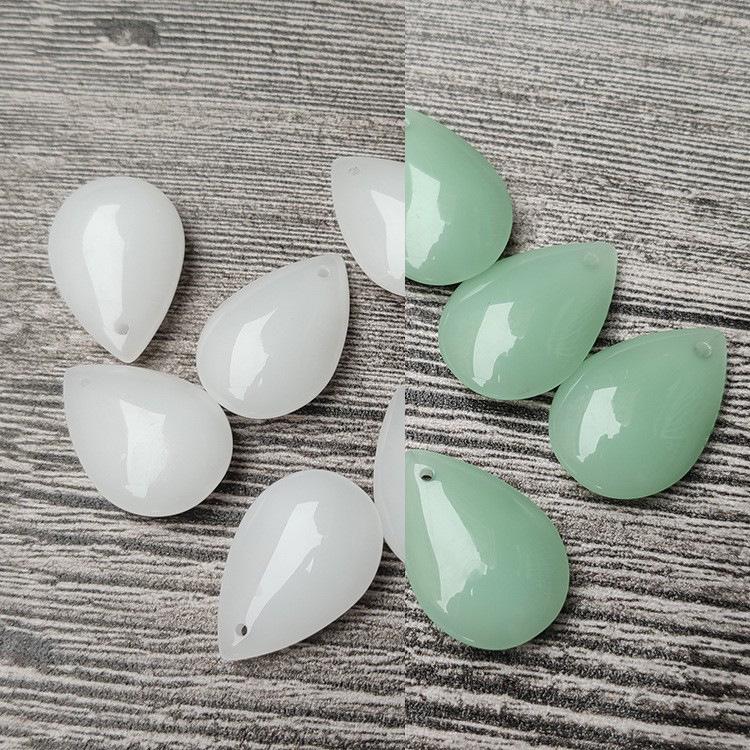 White & Green Jade Water Drop Crystal Pendant Necklace