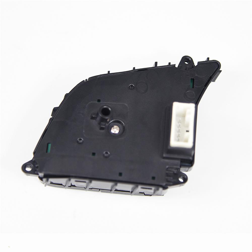 Right Steering Wheel  Remote Control Cruise Switch 96720-D9510 For KIA K3 KX3 K5