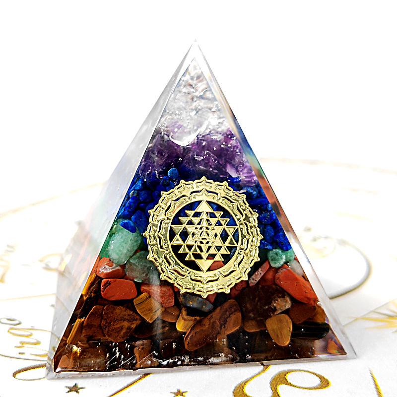 Crystal Crushed Stone 5cm Pyramid: Creative Handmade Home Decor Craft 5 cm