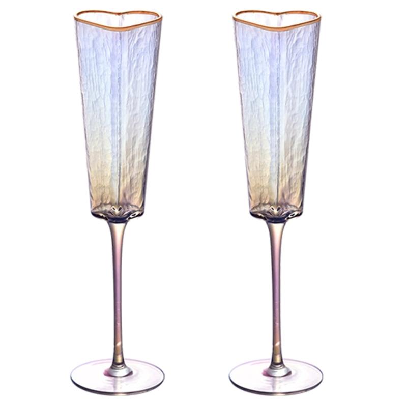 

2Pcs Love Heart Shaped Goblet Sophisticated Champagne Flute Golden Edges Glasswares for Elegant Beverage Serving 1