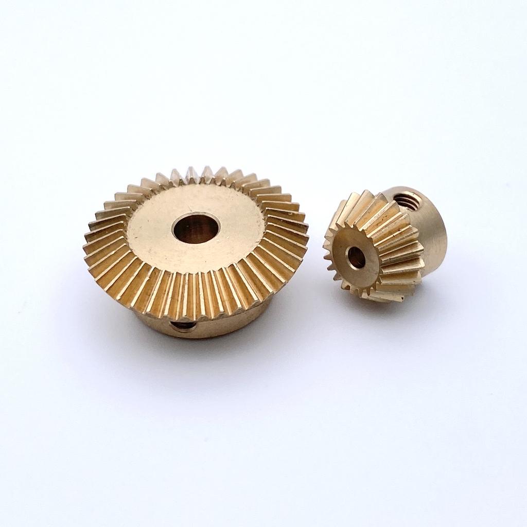 1: 2 Right Angle 0.5M 20/40 Teeth Reduction Drive 2/3/4/5/6mm Model Static Modification DIY Brass Bevel Gear