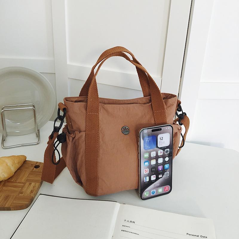 Lightweight Nylon Crossbody Bag Women Sports Shoulder Mobile Phone Bag