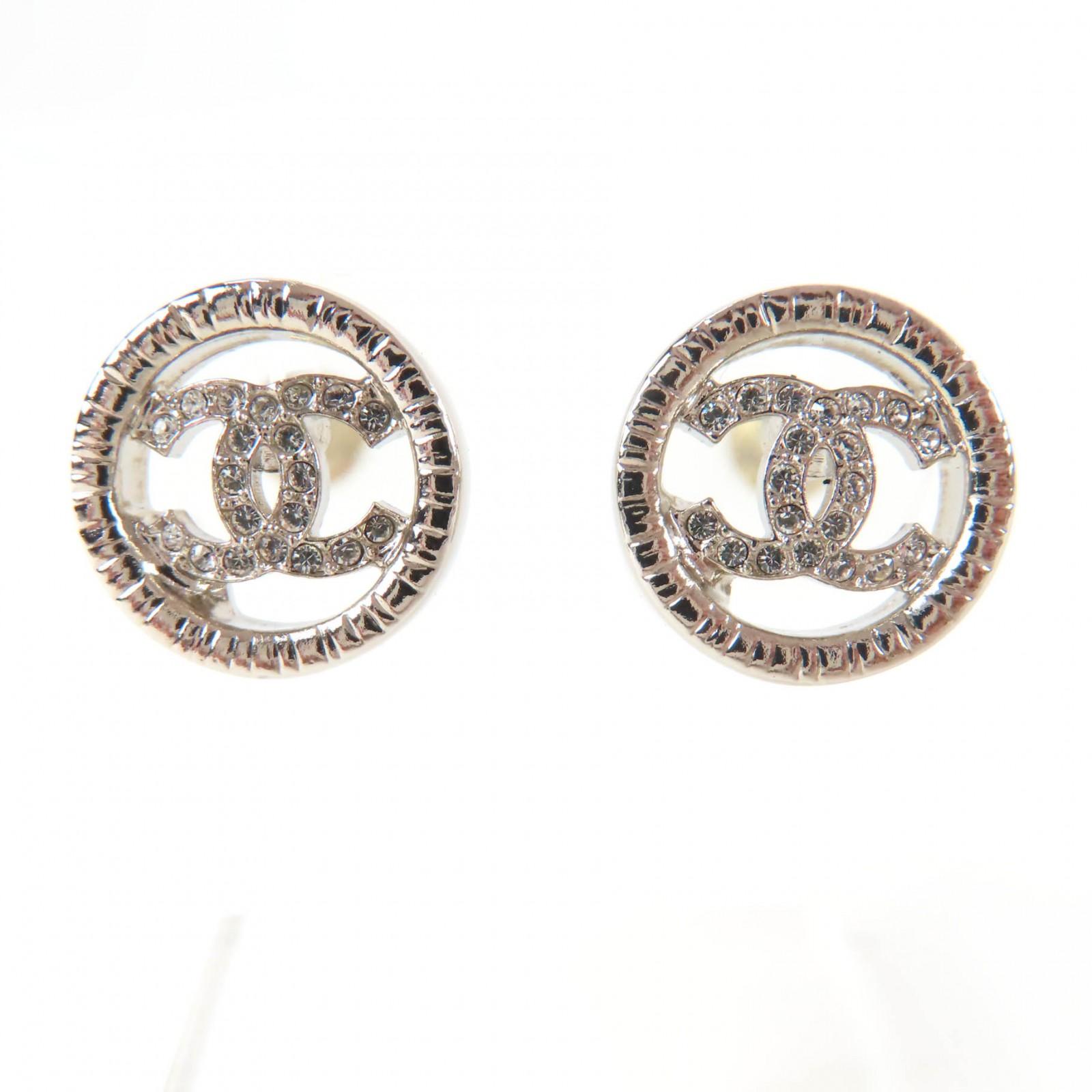

Excellent CHANEL Pierce COCO Mark rhinestone circle Silver metal AB9068 A22A Used