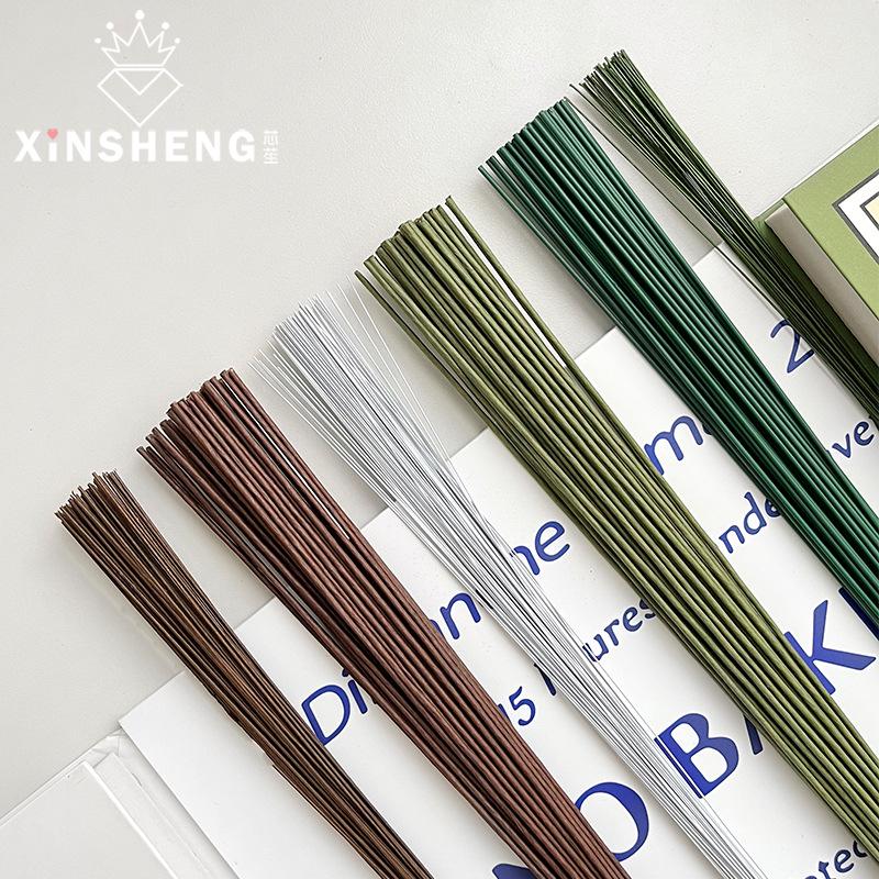 Handgefertigter Eisen-Draht-Blumenstiel für DIY Seidennetz-Blumensträuße