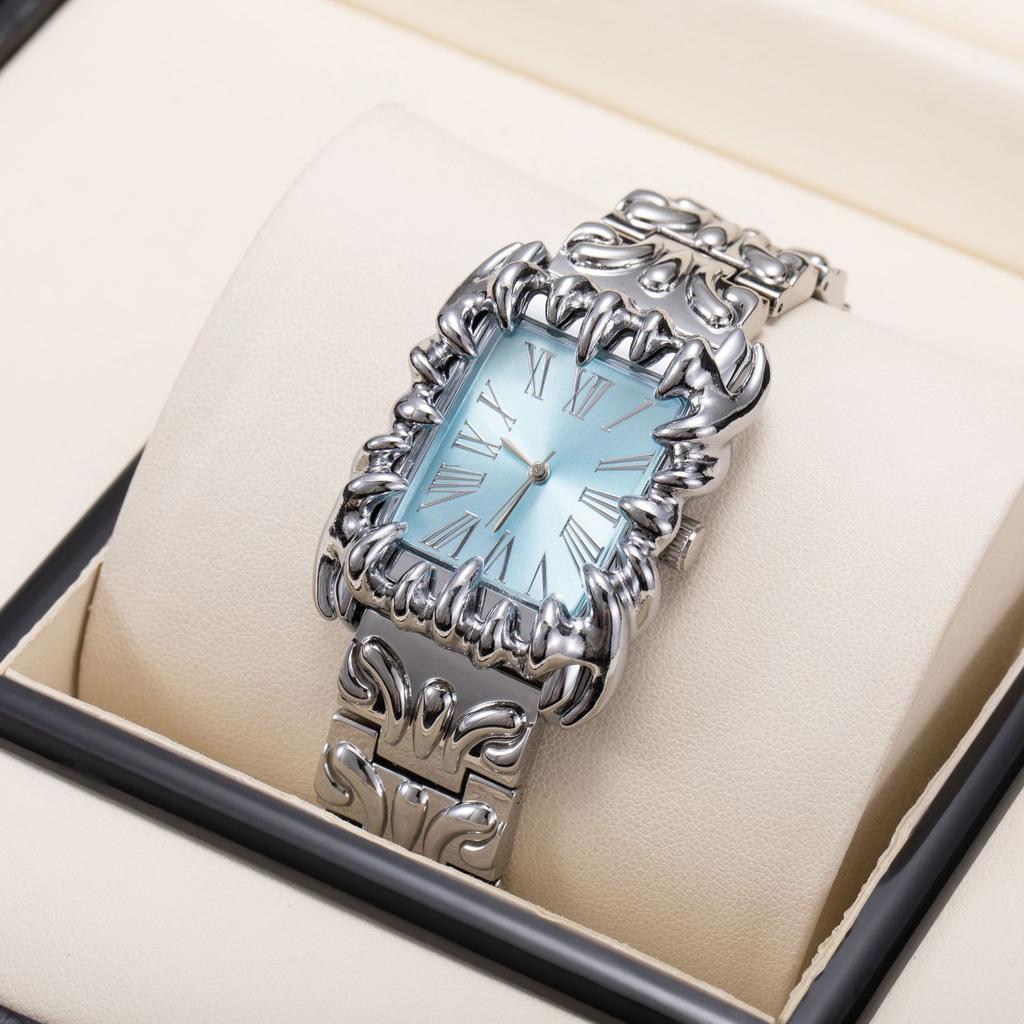 Wind Special-Shaped Square Claws Watch Men'S Millennium Retro Personalized Relief Pointed Claws Men'S Watch