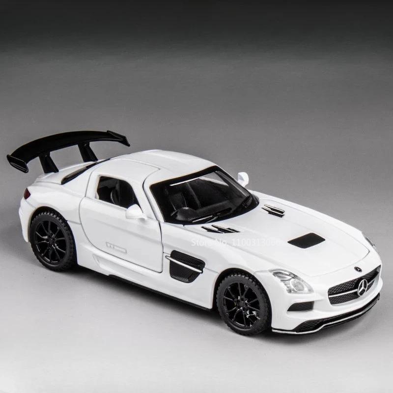 1:32 Scale Alloy SLS GLE 63S Cars Model Toys Sound Light Miniature Toy Car 4 Doors Opened Vehicle Boys Birthday Collection Gifts