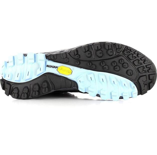 Треккинговые ботинки Aku Selvatica MID GTX