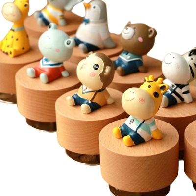 Okrągła pozytywka Mini Cartoon Animal, drewniana ręcznie obracana mechaniczna pozytywka rzemiosło, idealna!