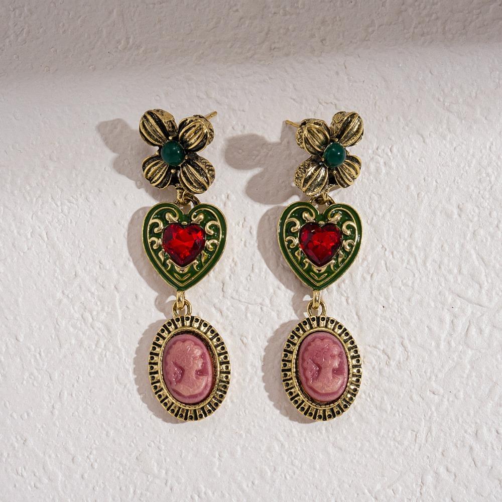 Zink Zinklegierung Herz Cameo Schmuckset Elegante Retro Geprägte Ohrringe Brillantes Vintage Halsketten Set Party