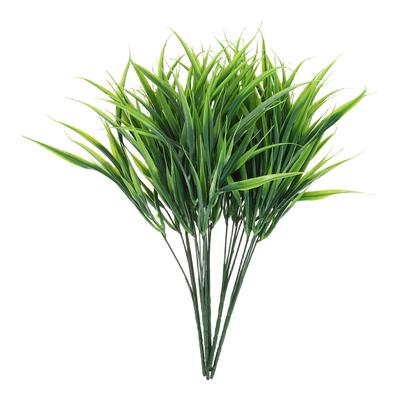 Decoração de casa – Flores e coroas artificiais