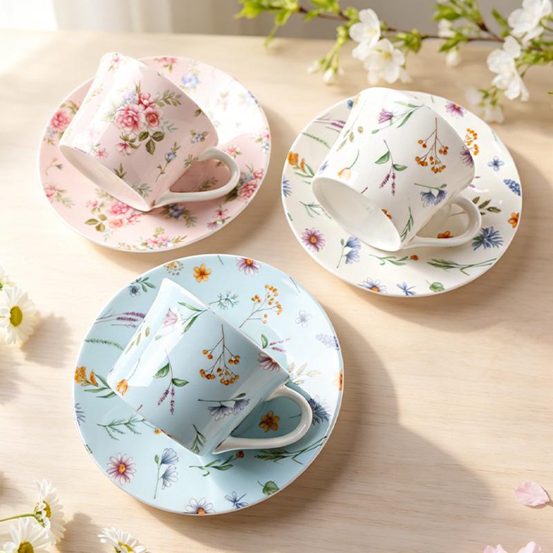 300ML French Ceramic Small Floral Coffee Mug Saucer Exquisite Afternoon Tea Flower Tea Cup Vintage Latte Cup Home Breakfast Mug