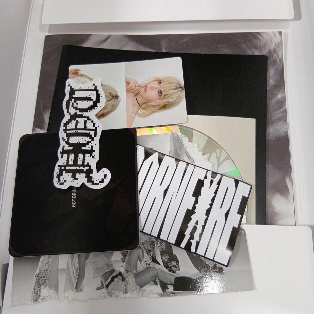 [USED] Le sserafim Promotional Album Not for Sale Signed Le sserafim HOT