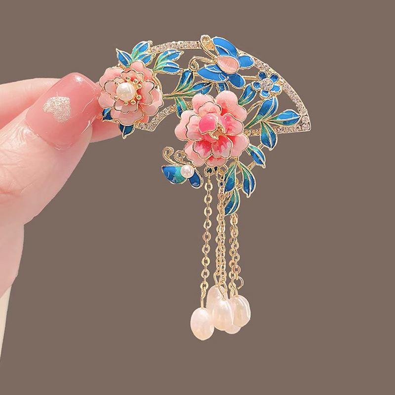Peony Silk Tassel Corsage: Retro Cheongsam & Hanfu Brooch Accessory