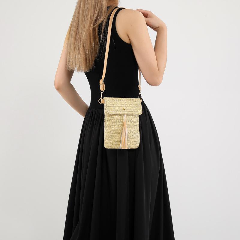 2024 Spring/Summer Women's Trendy Retro Straw Woven Phone Bag - Pastoral & Literary Style
