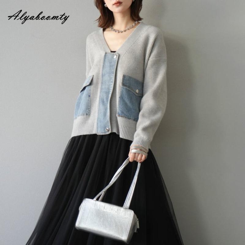 Korean Fashion Autumn Winter Women Patchwork Knitting Coat V Neck Denim Knitted Jacket Stylish Casual Loose Contrast Color Outerwear