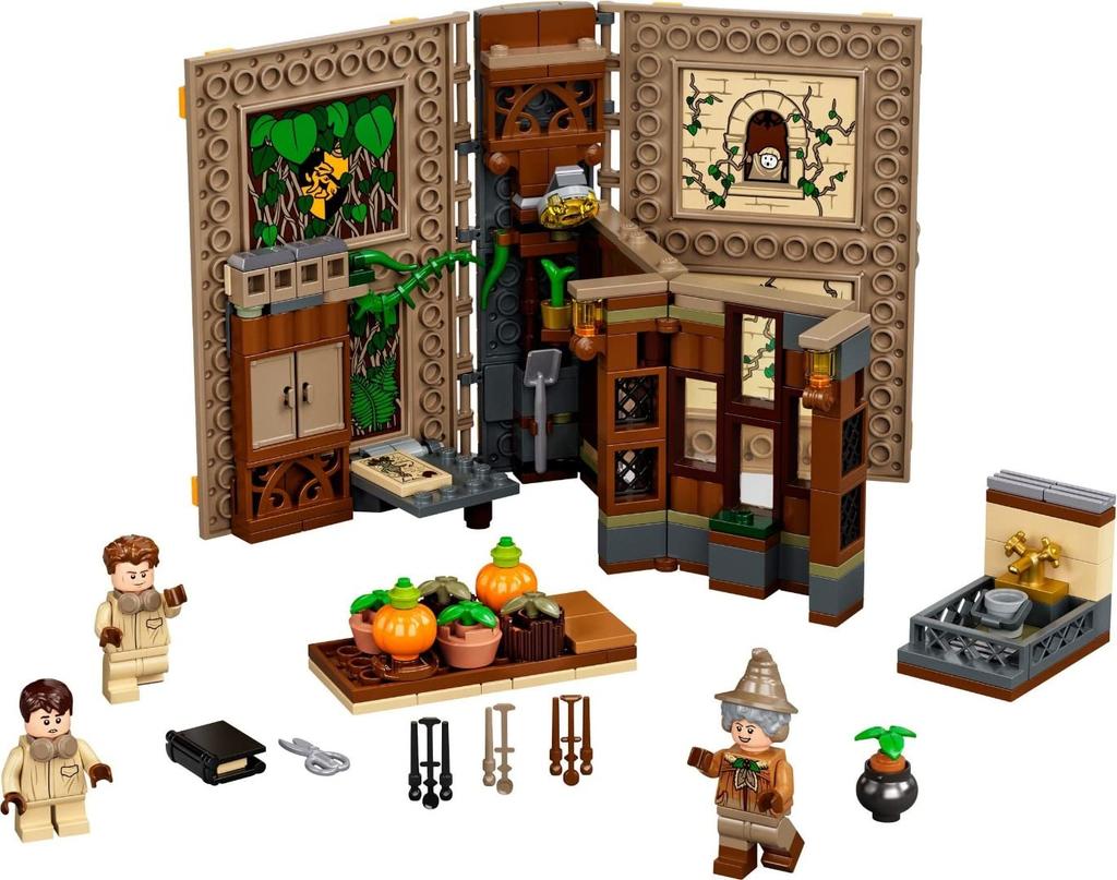 LEGO Harry Potter Hogwarts(TM) Textbook: Herbology 76384