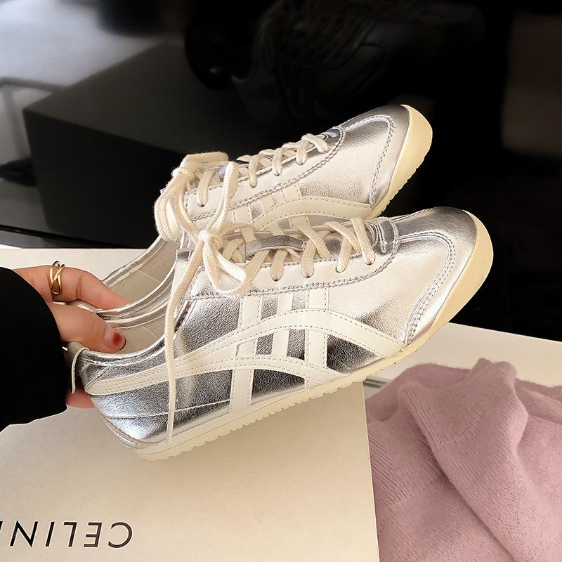 Retro leather color matching casual sports board shoes women's autumn new silver versatile light German training shoes