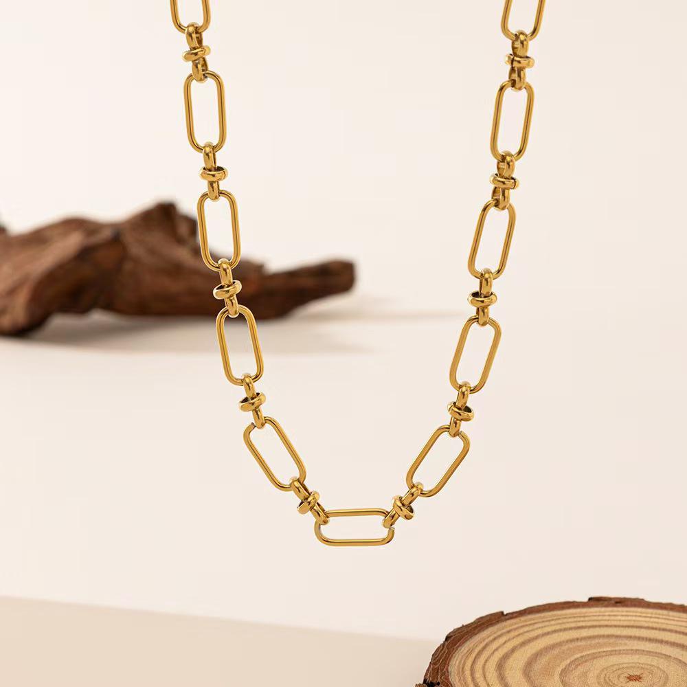 18K Gold Trendy Cuban Link Necklace: European & American Style, Non-Fading, Fashionable Personalized Chain, High-End Jewelry.