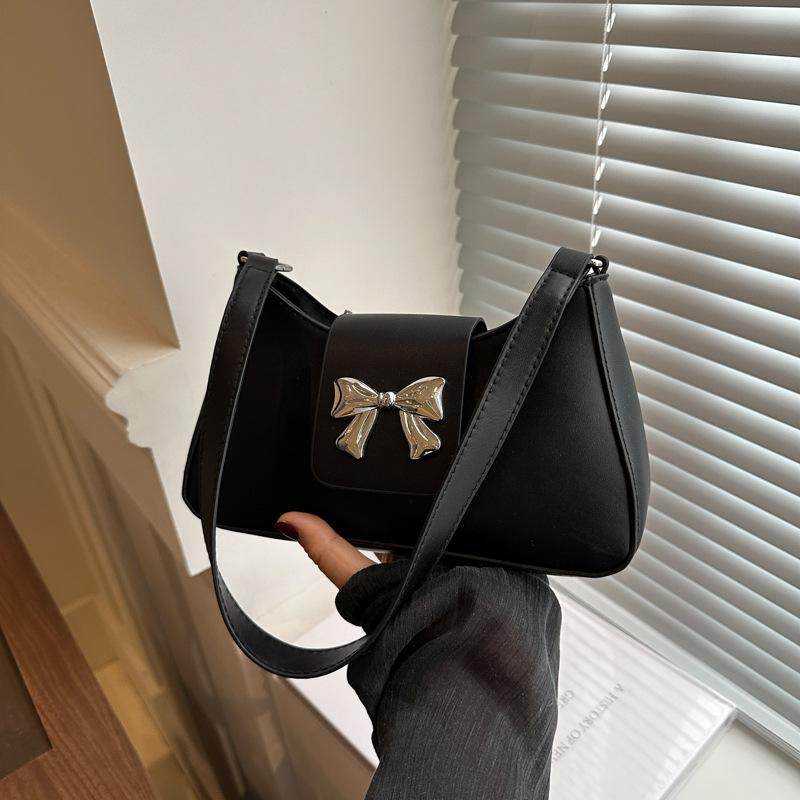 Korean Version Versatile Bag Women's 2025 Spring New Trend Foreign Fashion Shoulder Bag Bow Ins Underarm Bag