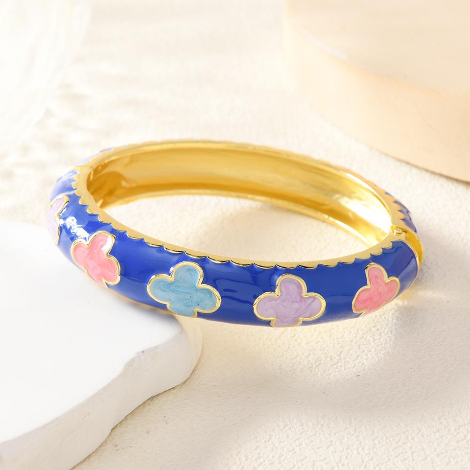 Sapphire Blue Contrasting Four-leaf Clover Enamel Dripping Oil Bracelet One Size(16-22CM)