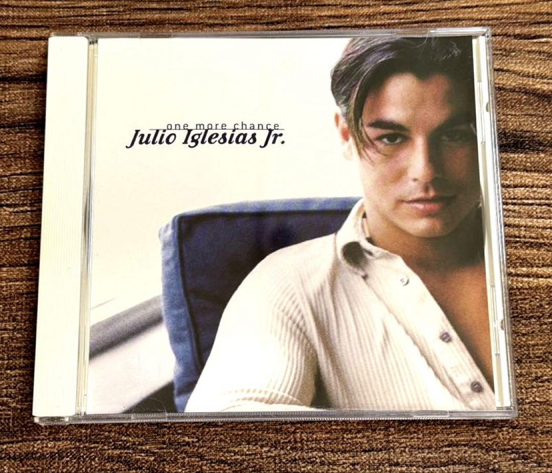 

[USED] JULIO IGLESIAS Jr. “One more chance”