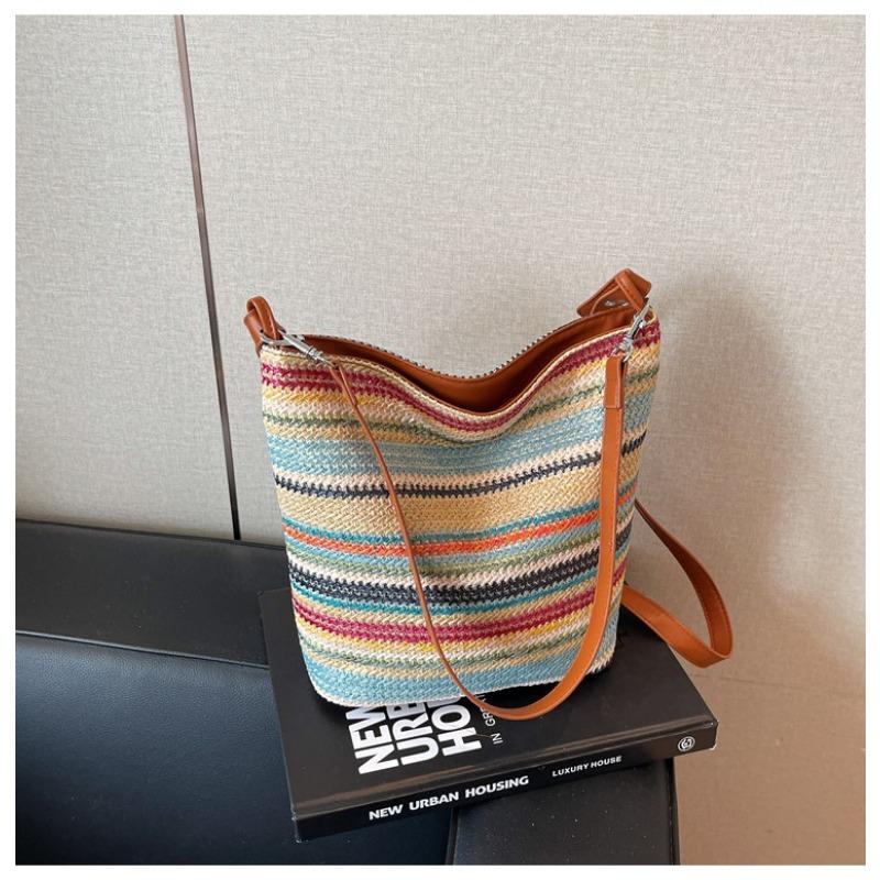 Niche Straw Bucket Bag Women's New Seaside Vacation Beach Woven Shoulder Bag Fashion Handbag