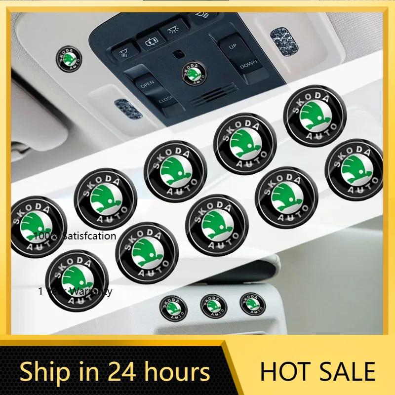 Naklejka Samochodowa 2026 Gorące 10 Sztuk Logo Samochodu Konsola Środkowa Samochodu Naklejka Dekoracyjna na Róg Dla Skoda Octavia Fabia Superb Roomster Kodiaq