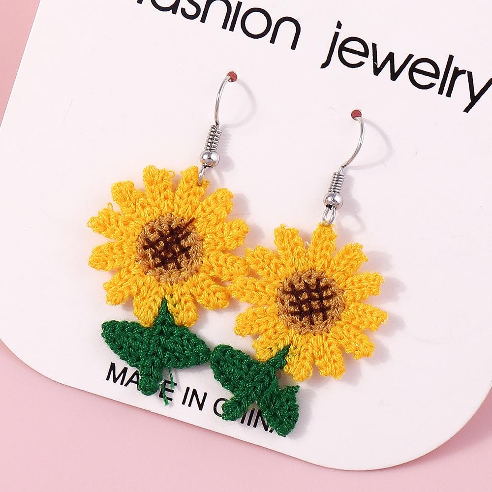Fashion Handmade Knitted Sunflower Earrings for Women Girls Flower Dangle Drop Earrings Party Holiday Jewelry Gifts