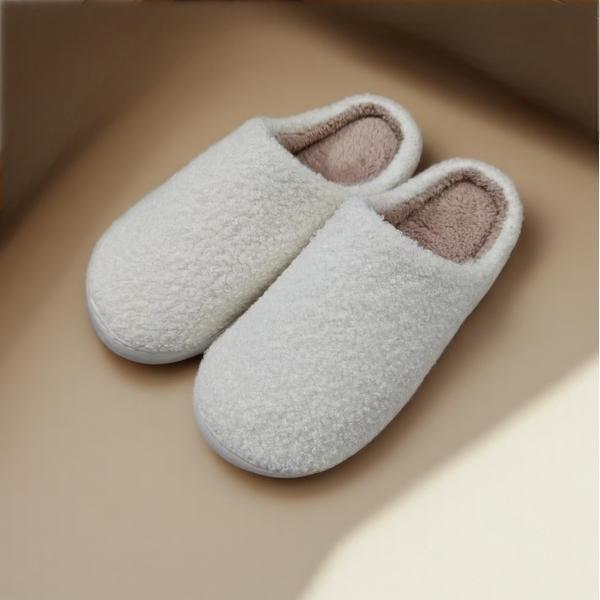 Women's Plush Bear Cotton Slippers - Cute, Thick-Soled, Warm Wool for Autumn & Winter 2023