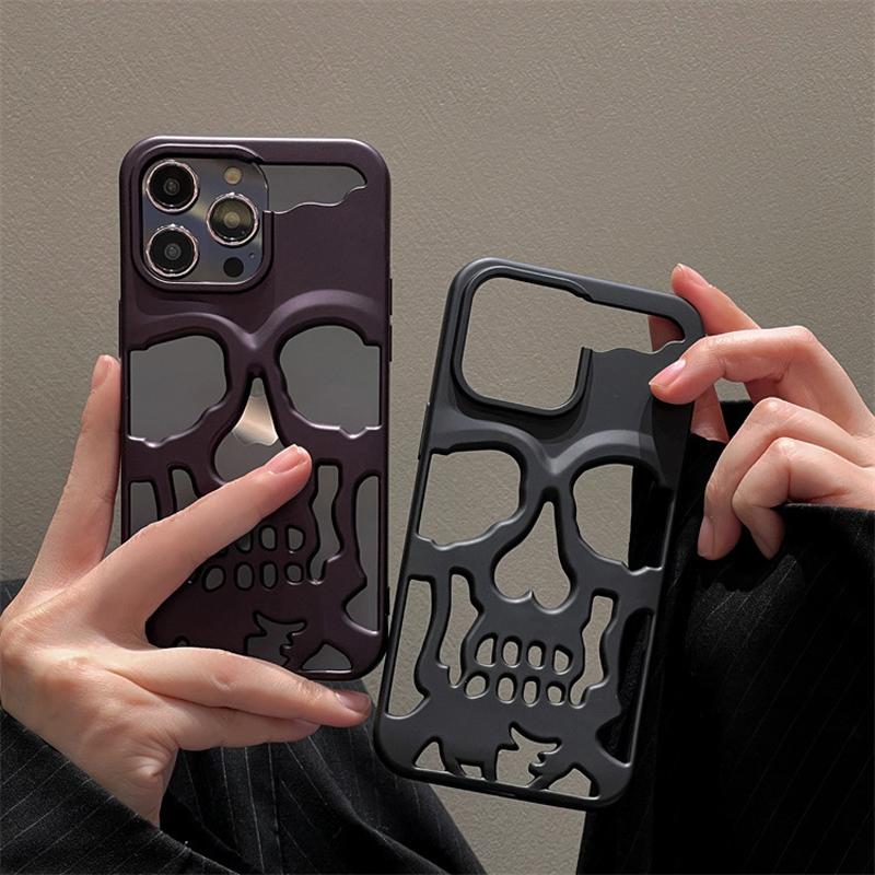 Luxury skeleton Skull Case for For Iphone 11 12 13 14 15 Pro Max Phone Cases Shockproof Back cover Camera full Protect Hollow Funda