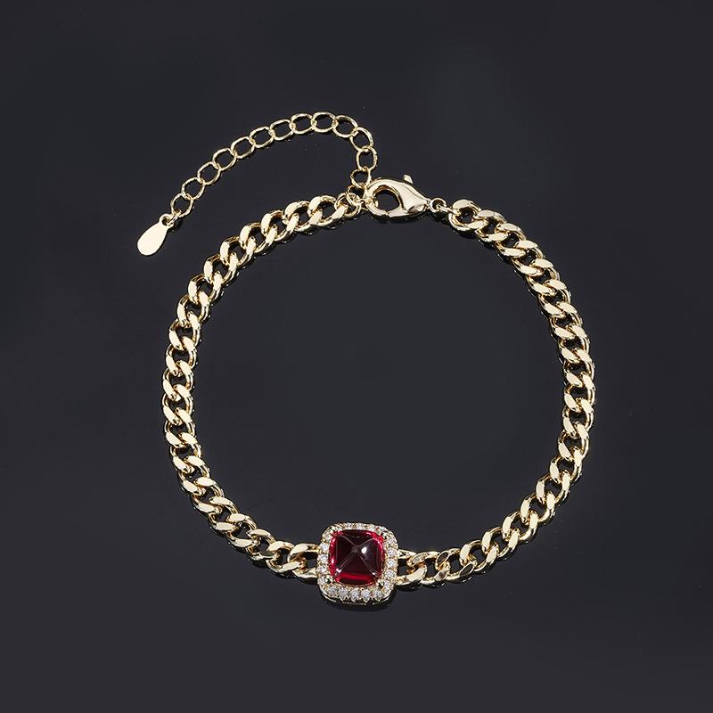 

Ювелирные изделия Имитация цвета Сокровище Браслет Изумруд Голубиная кровь Рубин Сахарная башня Основной камень 8 * 8