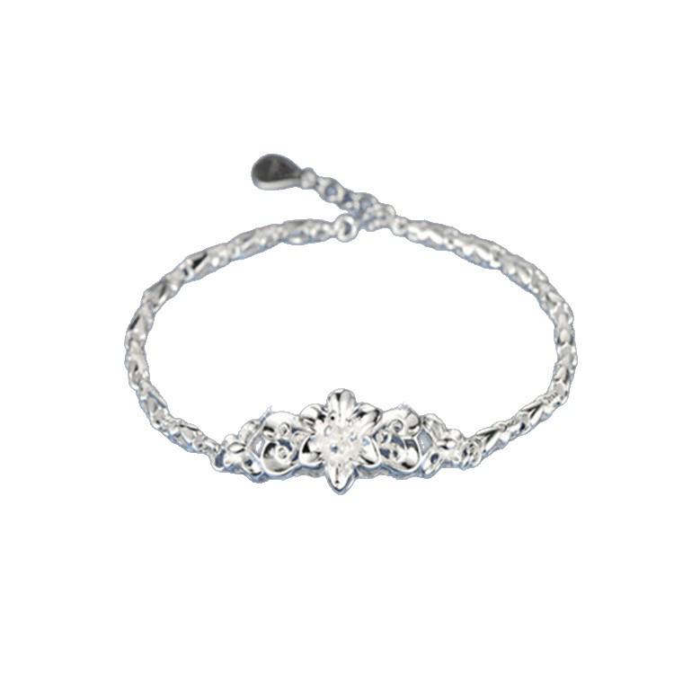 Stylish Butterfly Love Flower Silver Bracelet - High-Quality Frosted Bead Design, Ideal Gift for Women.