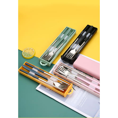 Stainless steel 3-piece cutlery set featuring chopsticks, fork, and spoon, with case. Portable and hygienic, perfect for students and adults, perfect