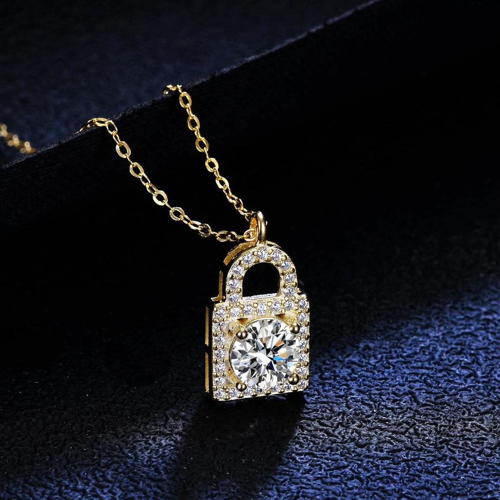 1 Karat Runder Moissanit Schloss Anhänger Halskette S925 Silberkette für den täglichen Gebrauch D VVS1 Feiner Schmuck