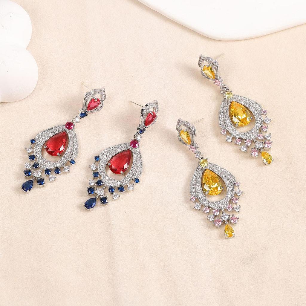 Elegant Water Drop Dangle Earrings - Light Luxury, Daily Wear, High-End Design, Stud Earrings for Women