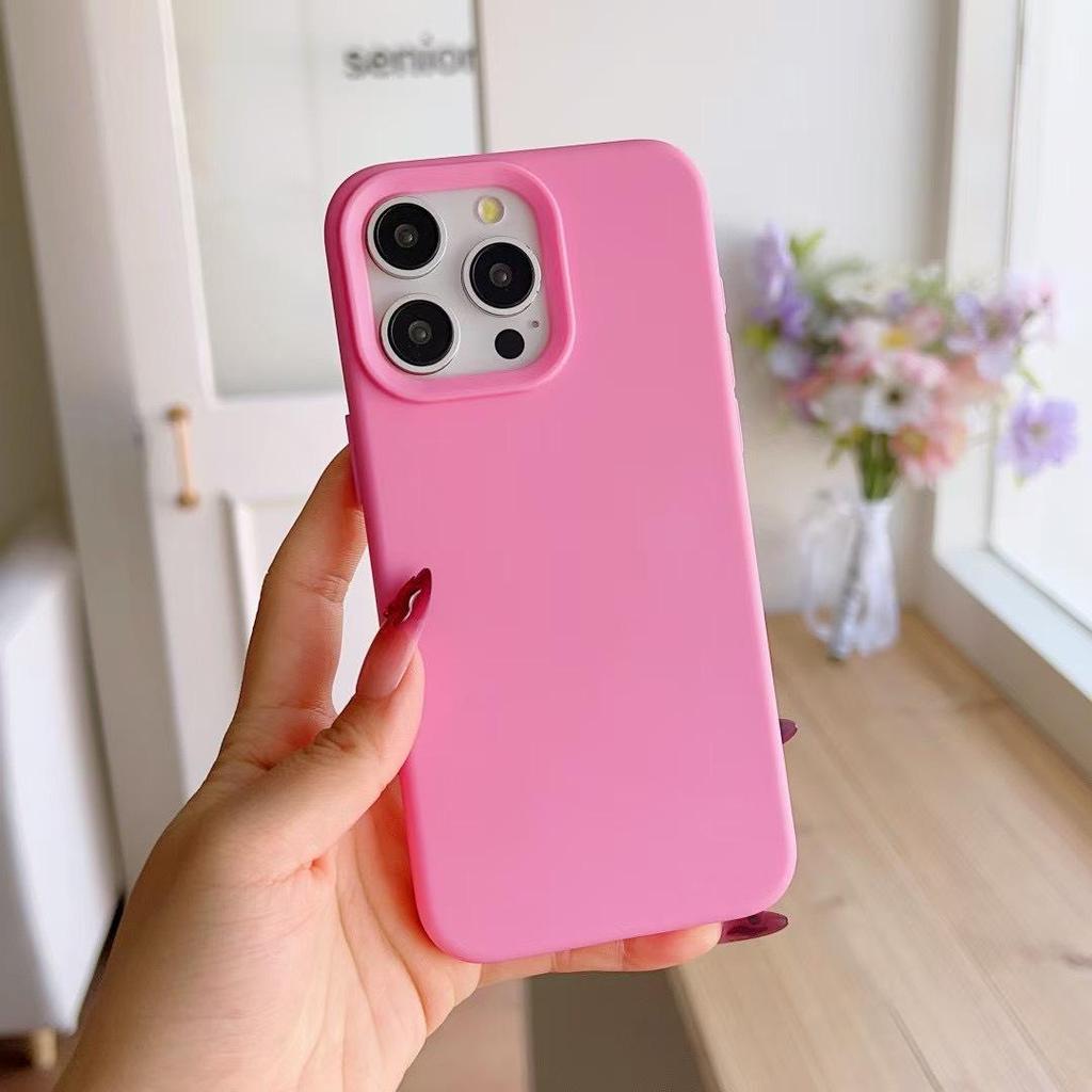 Coque Premium en Silicone Liquide pour iPhone 15/14 avec Finition Couleur Gelée Unie