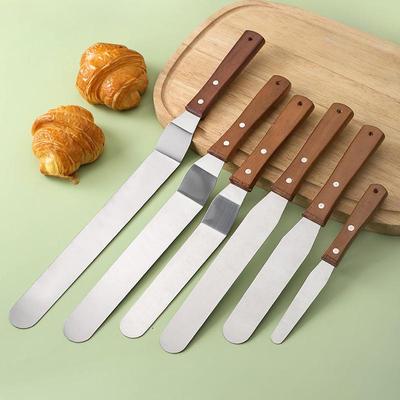Wooden Handle Stainless Steel Straight & Angled Spatulas Set for Cake Decorating, Icing Smoothing, and Baking Tasks.