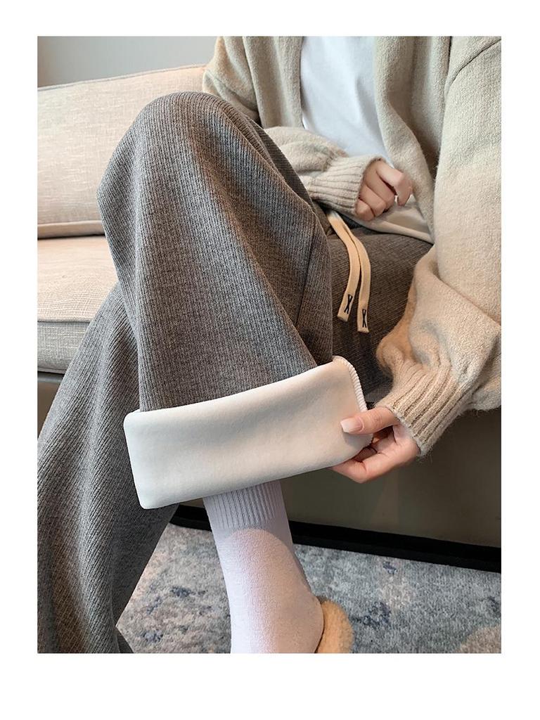 Women's High-Waist Fleece-Lined Wide-Leg Pants - Soft, Knitted, Loose-Fit for Autumn/Winter.