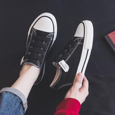 Klett-Canvas-Schuhe Damen Frühling neu Low-Top Gummi Schnalle Streetstyle Lazy Tide Schuhe kleine schwarze Schuhe Board-Schuhe