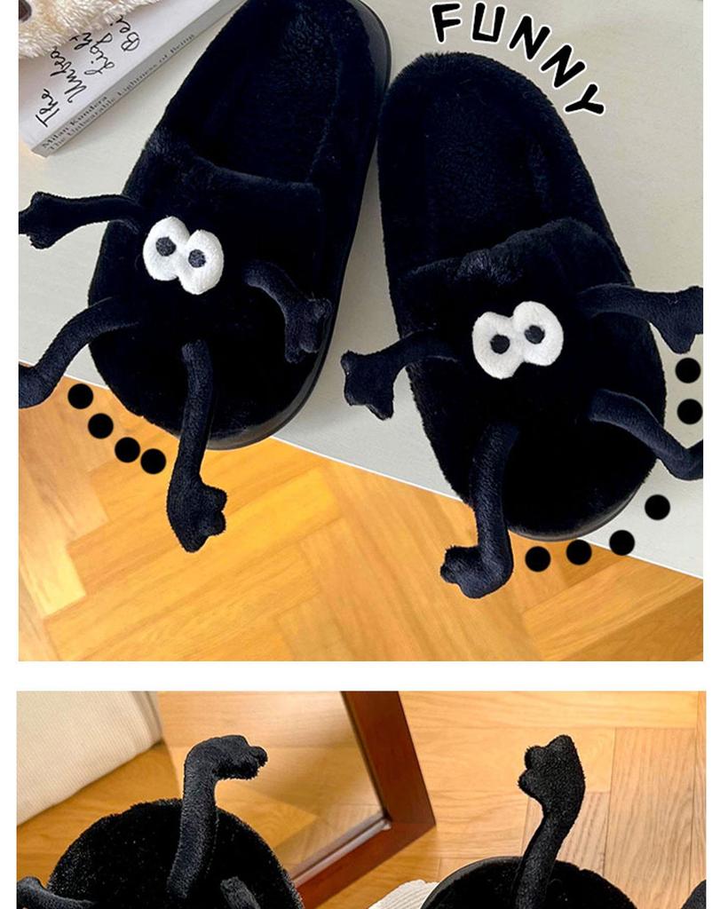 Pantoufles d'intérieur mignonnes en coton avec pompon en fourrure noire pour femmes - Hiver, antidérapantes, chaudes, bout fermé, semelle souple, chaussures de maison amusantes pour couples