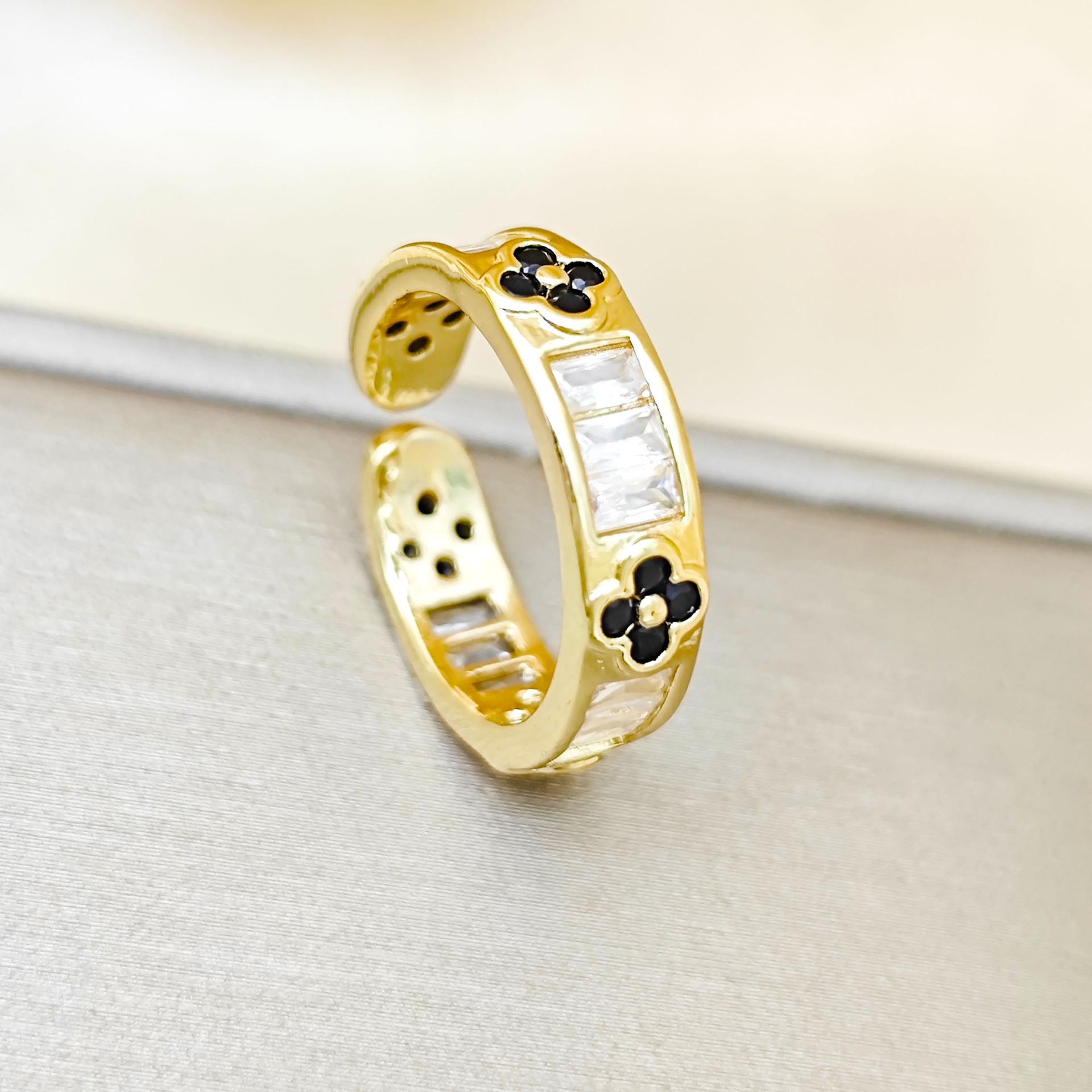High-end Luxury Four-leaf Clover Ring - Stylish and Versatile Open Ring for Women