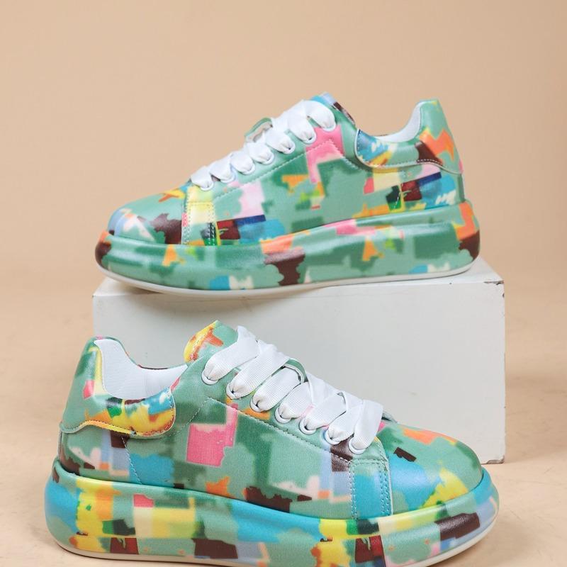 Fashion Women's Casual Sneakers 2025 Fashion New Painted Graffiti Lace Up Sports Shoes for Women Flat Pu Leather Ladies Running Shoes