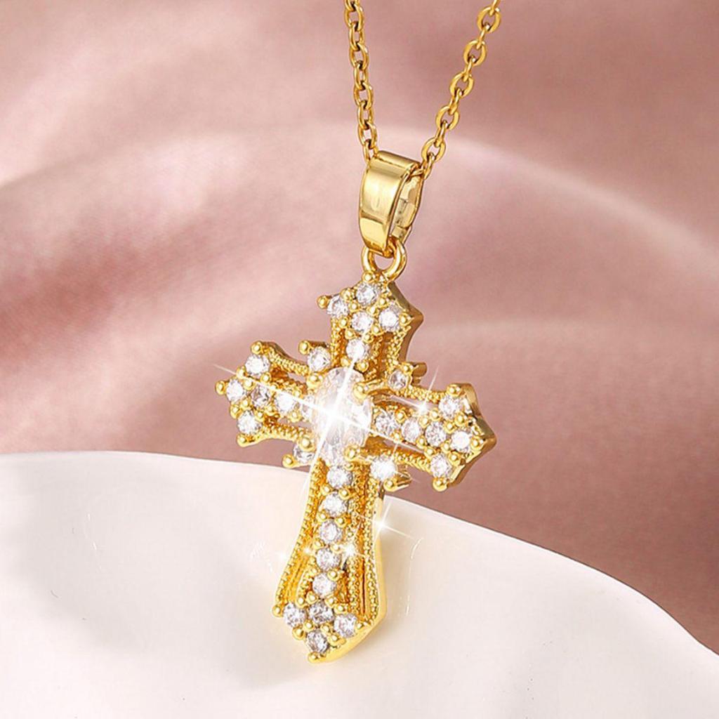 Retro Punk Copper Zircon Pendant Necklace - Niche European & American Design with Clavicle Chain